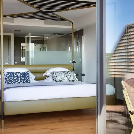 Otel & Version Maquis Citadelle 5*