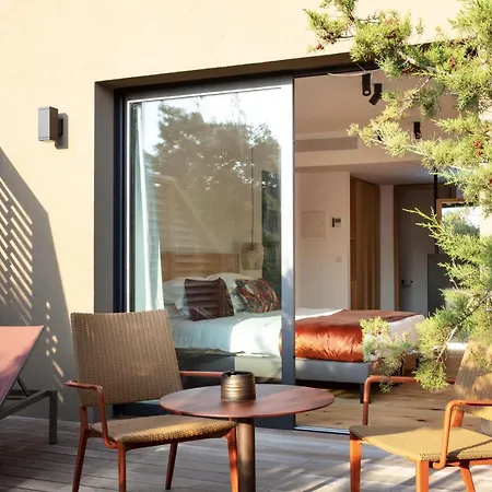 & Version Maquis Citadelle 5* ボニファシオ